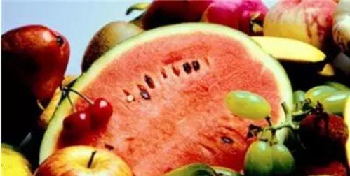 吃桃可以吃脆瓜吗,探索吃桃后品尝脆瓜的奇妙体验