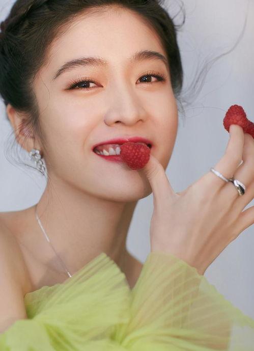 冰冰吖吃瓜版,揭秘娱乐圈幕后故事